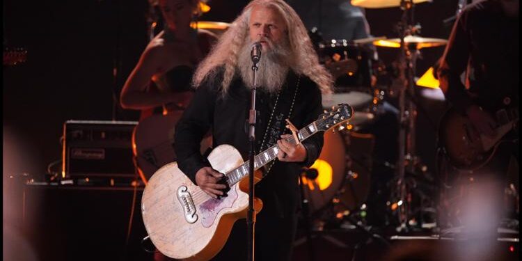 Country singer Jamey Johnson arrested in Tennessee the day before George Strait tribute on CMAs, reports say