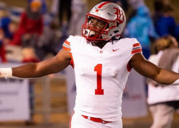 Ole Miss RB Signee Shekai Mills-Knight Earns Navy High School All-American Honors