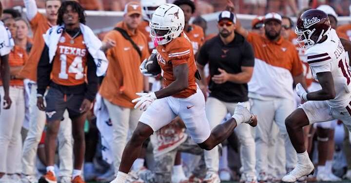 Texas Longhorns Transfer WR Johntay Cook Predicted to Stay in SEC due to…