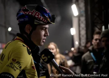 BREAKING: Wout Van Aert valt uit van veldritopener door ziekte