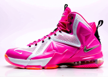 “Григор Димитров разтърси корта в LeBron 21s: Защо тези маратонки променят играта!”