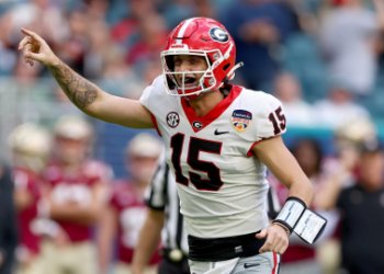 Anonymous Miami donor makes significant NIL promise in wake of Carson Beck transfer