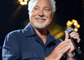 “Tom Jones Announces New Album and World Tour for 2025”