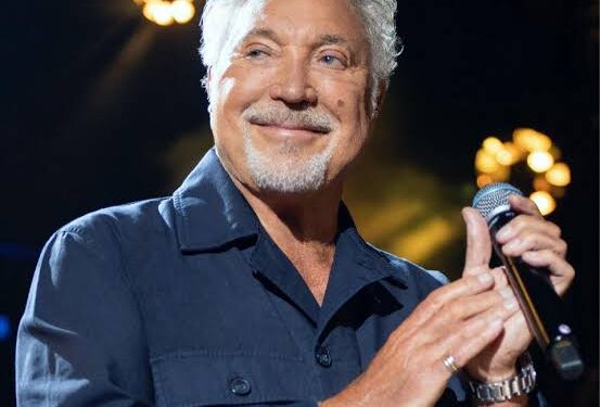 “Tom Jones Announces New Album and World Tour for 2025”