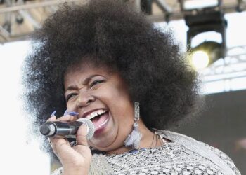 Sad Report: Betty Wright an American soul and R&B singer, songwriter and background vocalist killed in a devastating plane crash..