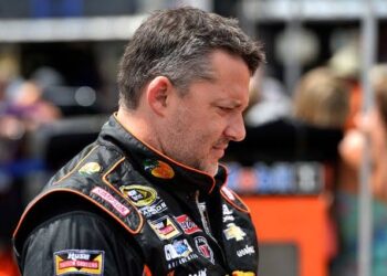 Breaking News: so sadly NASCAR Tony Stewart is under Fire….
