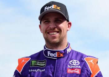 DEAL DONE🛑 Denny Hamlin Signs 5-Year Contract with Hendrick Motorsports for $215,159,700 Guaranteed After….