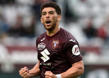 Sospensione scioccante: Ché Adams è stato sospeso dalle partite dopo una reazione eccessiva a…