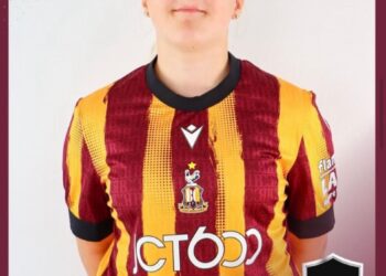 Report:Skipton teenager  commits to Bradford City.