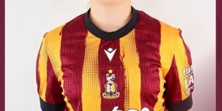 Report:Skipton teenager  commits to Bradford City.