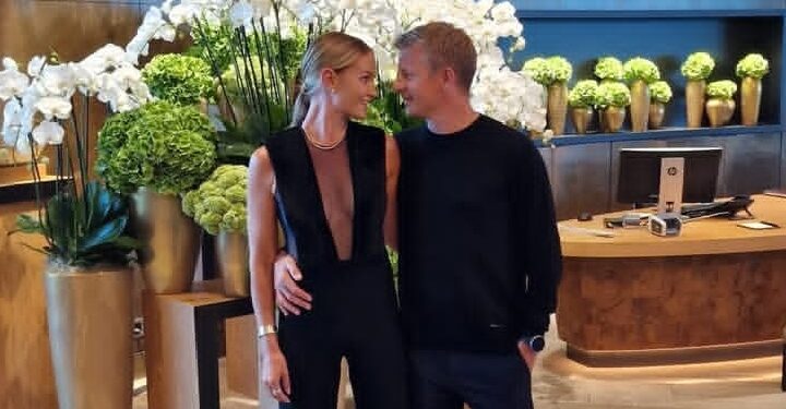 Nu Kimi Räikkönens verjaardagsmaand aanbreekt, blikt zijn vrouw Minttu terug en onthult ze hoe ze zich voorbereidt op de grote dag – ‘Het gaat er altijd om hem op zijn stille manier te laten glimlachen’