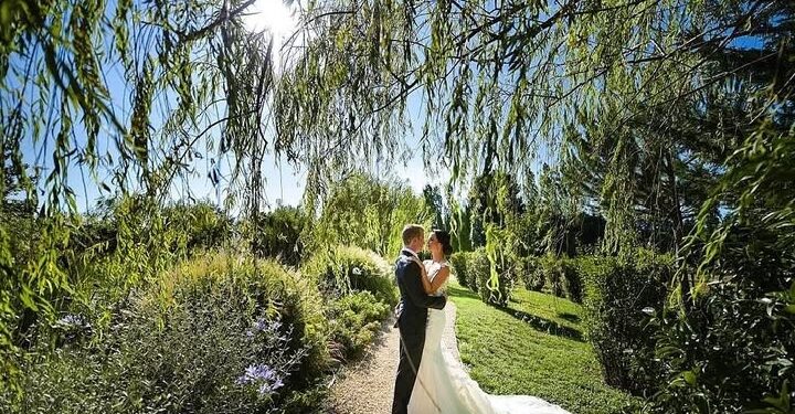 Yhä hullun rakastuneita – Kimi ja Minttu Räikkönen juhlivat jälleen yhtä vuotta särkymätöntä sidettä, loputonta naurua ja ajatonta rakkautta