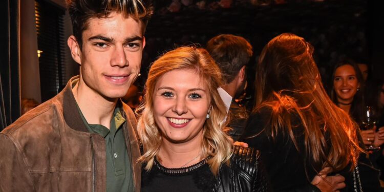 “Na een slopend seizoen neemt Wout van Aert een welverdiende vakantie om bij te komen en te reflecteren”