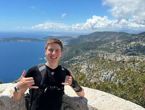 »‘Zaslužil sem si malo počitka’ – Tadej Pogačar razveseljuje navijače, ko se po zmagi odpravlja na počitnice«