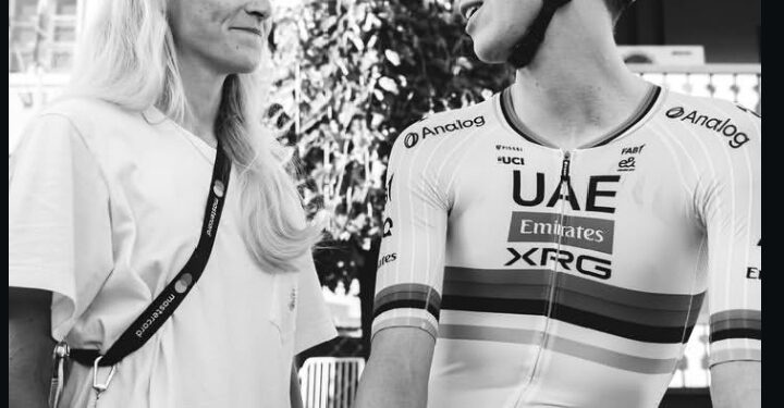 »Pogačar se odpira: Ženo poziva k družinskemu oddihu, saj sanja o tem, da bi postal oče«