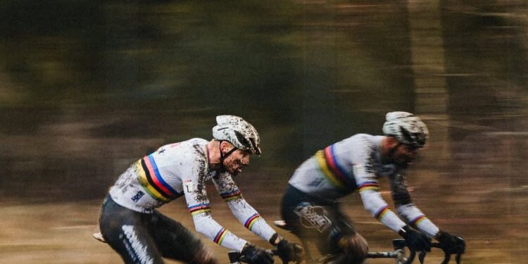 “Het is officieel: Van der Poel publiceert complete veldritkalender — 13 wedstrijden, 1 missie, alle ogen gericht op Hulst”