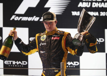 14 vuotta sitten tänään: Mieletön Kimi Räikkösen sopimus, joka melkein ajoi Lotuksen konkurssiin”