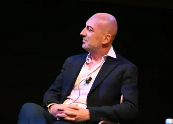 Een gedurfde oplossing tegen de “superteams” — voorgesteld door Tadej Pogačars zaakwaarnemer