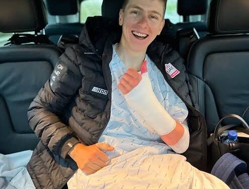 Kaos na cesti: Kaj se je v resnici zgodilo s Tadejem Pogačarjem trenutki preden so se sprožili alarmi?