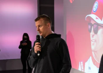 Kimi Räikkönen paljastaa odottamattoman perheväitteen – Mysteeri syvenee