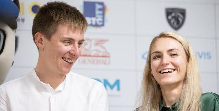 Navijači izražajo zaskrbljenost zaradi govoric o zdravju Urške Žigart – Tadej Pogačar ostaja tiho sredi ugibanj