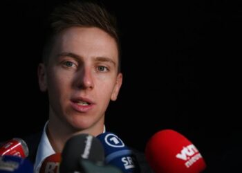 Pogačar poissa seremoniasta: Sairaus jättää mestarin sivuun suurena iltanaan”