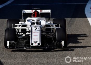 ”Räikkönen paljastaa, miksi kilpa-ajo on edelleen hänen intohimonsa F1-urasta luopumisen jälkeen”