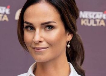 Kameroiden tarkkaillessa Kimiä, Minttu rakensi omaa elämäänsä – uraa, perhettä ja horjumatonta tukea