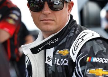 ”Ei haastatteluja, ei melua – vain kiitollisuutta: Kimi Räikkösen harvinainen viesti koskettaa faneja syvästi”