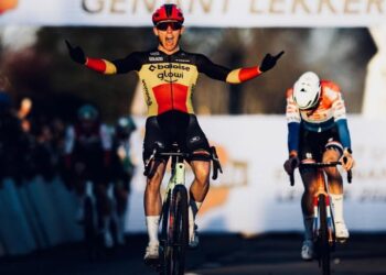 Van tegenslag naar sterrenstatus: Thibau Nys’ grootste comebackoverwinning laat fans versteld staan