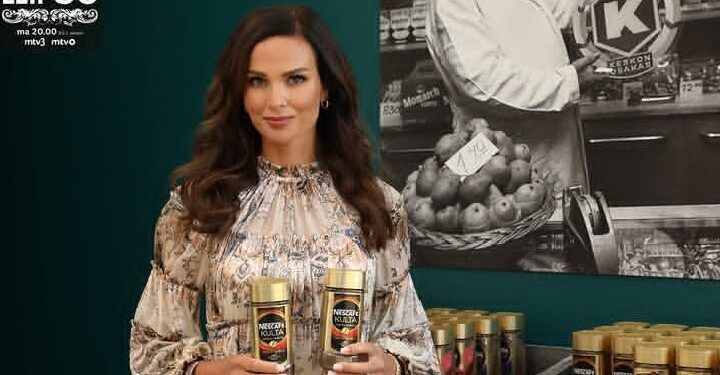 Hän piti meidät yhdessä”: Kimi Räikkönen osoittaa tunteellista kunnioitusta vaimolleen perheensä selkärangana olemisesta ja uhrauksista, jotka pitivät heidät vahvoina