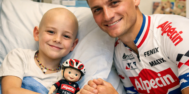 Een kampioen buiten de wielersport: Mathieu van der Poels grote hart straalt tijdens bezoek aan dappere jonge fan