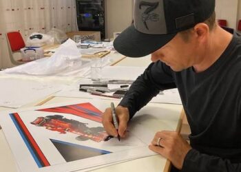 Kimi Räikkönen on jälleen kerran osoittanut, ettei eläkkeelle jääminen ole juurikaan heikentänyt hänen vetovoimaansa moottoriurheilun maailmassa.