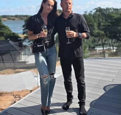 Onnittelut tulvivat: Kimi ja Minttu Räikkönen liikuttuivat fanien valtavasta rakkaudesta