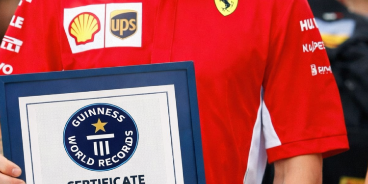 Jäämies globaaliksi: Guinnessin ennätykset juhlistavat Kimi Räikkösen perintöä”