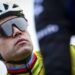 Van Aert doorbreekt de stilte over het afscheid van teamgenoten en noemt de beslissingen “zeer persoonlijk”