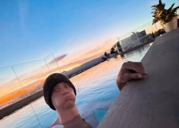 Mathieu van der Poel neemt een welverdiende pauze: skivakantie om op te laden voor het wielseizoen van 2026