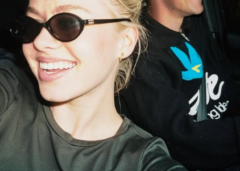 SCHOKKENDE TEGENSLAG 💥 — Thibau Nys Moet Pauzeren Na Knieoperatie, Net Nu de Opkomende Ster het Wielrennen Domineren!