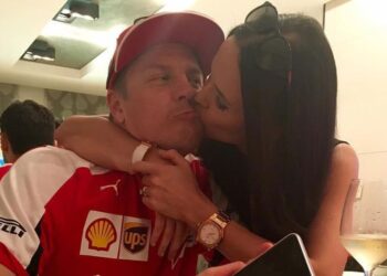 “Kolmen lapsen jälkeen kukaan ei odottanut tätä — Kimi Räikkönen’n rohkea päätös yllätti täysin hänen vaimonsa”