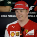 “Jäämies iskee jälleen  — Kimi Räikkönen leviää viraaliksi oudon F1-sekaannuksen jälkeen!”