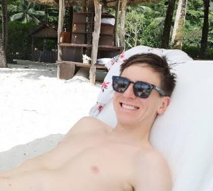 “Oboževalci opazili namig 🔍 — Počitnice Tadej Pogačar sprožile evforijo glede tega, kje je Urška Žigart”