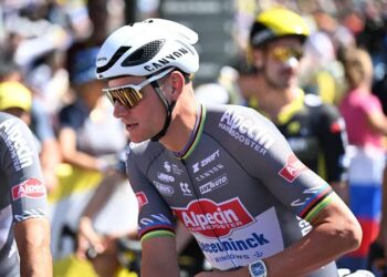 “Het Onvertelde Verhaal  — Mathieu van der Poel Onthult de Emotionele Drijfveer Achter Zijn Grootste Overwinning!”