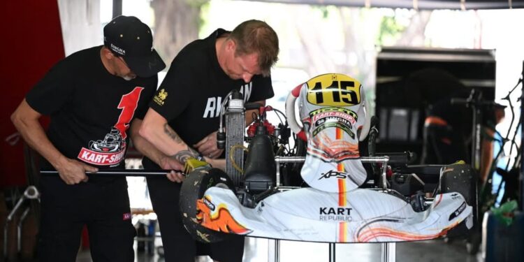 PERHEEN TEHOISKU  — Kimi Räikkönen Valmistelee Jotain Suurta Keittiössä Pojalleen Robbinille… Odotetaanko Legendaarista Ylläriä?