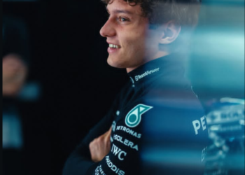 2026 ONDA D’URTO IN F1 — Kimi Antonelli Sconvolge la Griglia e Accende i Sogni di Titolo Prima del Previsto!