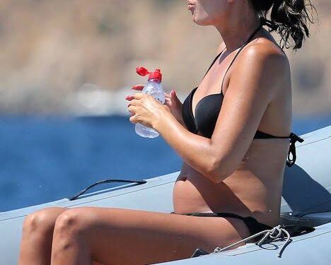 ”KAKSOISPOMMI MUUTTUU DRAMAATISEKS” — Kimi Räikkönen ja Minttu Räikkönen paljastavat kaksosraskauden ultraäänen… Mutta odottamattomat komplikaatiot saavat fanit pidättämään hengitystään