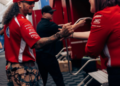 “LEWIS COULDN’T HIDE HIS REACTION…” — A Female Fan Whispered Something That Sparked Endless Online Speculation