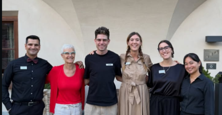 “HET BESTE WENSEN VOOR DE TOEKOMST…” — Hotel Sonne neemt afscheid van Wout van Aert en familie na een memorabel verblijf