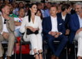 ”ERITYINEN KUNNIANOSOITUS RÄIKKÖSILLE! — KIMI RÄIKKÖNEN JA HÄNEN VAIMONSA MINTTU RÄIKKÖNEN SAAVAT YHDESSÄ YLLÄTYSKUNNIANOSOITUSTA, KUN F1-LEGENDAN POIKKEUKSELLINEN PERINTÖ JA HEIDÄN PERHEENSÄ MATKA NOUSEVAT PÄÄLLE!”