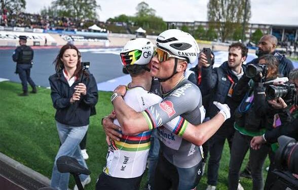 “RIVALEN WORDEN BROEDERS!” — Mathieu van der Poel stuurt een oprechte beterschapsboodschap naar Tadej Pogačar na diens vreselijke val in de Vuelta; wielerfans zijn diep geraakt!