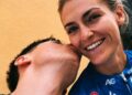»Je ta komentar presegel mejo?!« — Nepričakovan odgovor Urške Žigart oboževalcu je sprožil novo burno razpravo na Instagramu